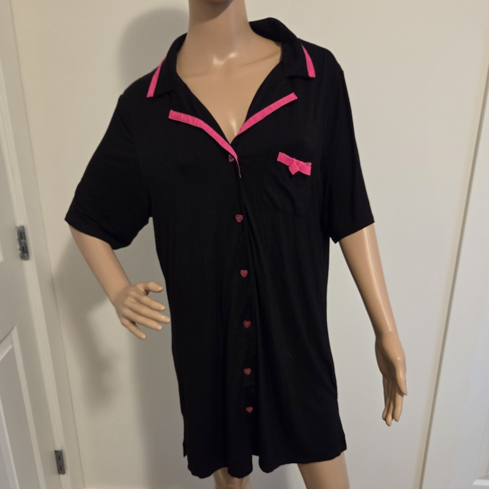 Betsey Johnson Black Button Down Sleep Shirt With Pink Trim